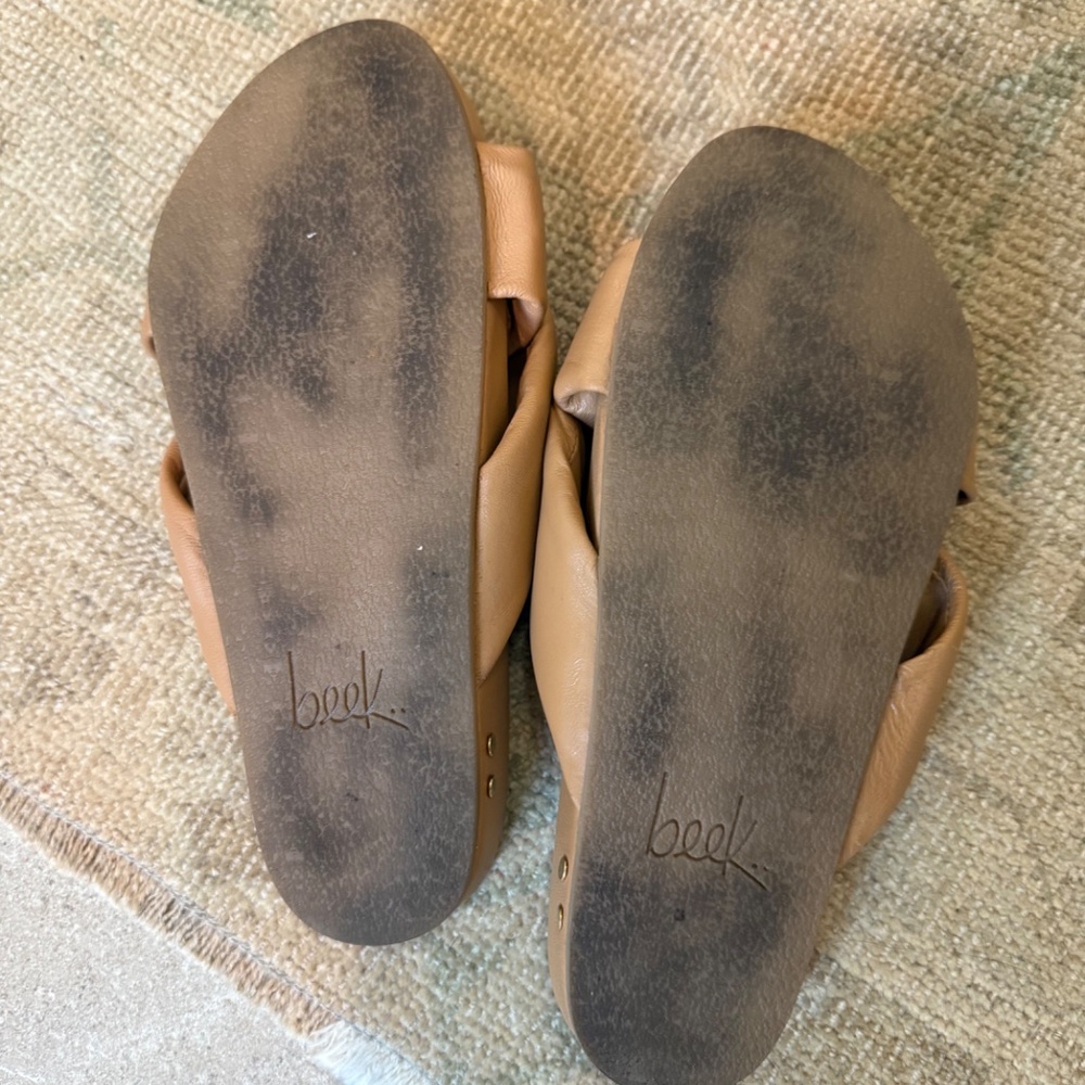 Leather slide sandal - Picture 4 of 6